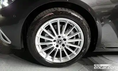 Mercedes-Benz E-Class 2023 2.0 автомат (гидро), миниатюра 7