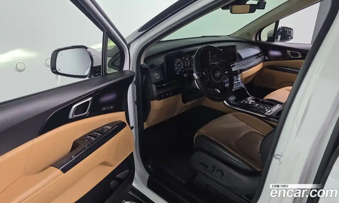Kia Carnival 2021 2.2 автомат (гидро), фото 13