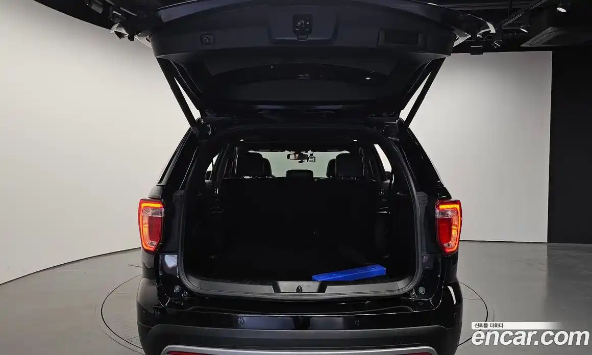 Ford Explorer 2017 2.3 автомат (гидро), фото 26