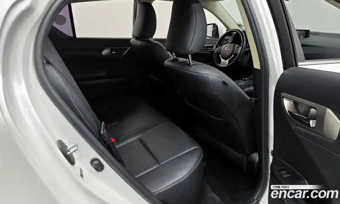 Lexus CT200h 2014 1.8 гидро, фото 11