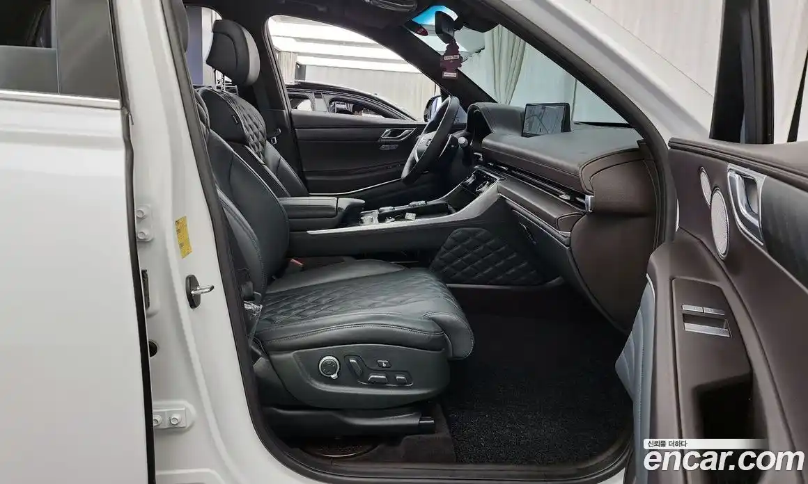 Genesis GV80 2023 3.0 гидро, фото 11