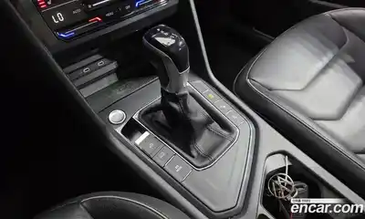 Volkswagen Tiguan 2022 2.0 автомат (гидро), миниатюра 12