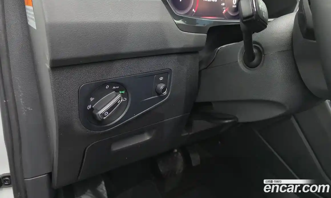 Volkswagen Tiguan 2022 2.0 автомат (гидро), фото 28