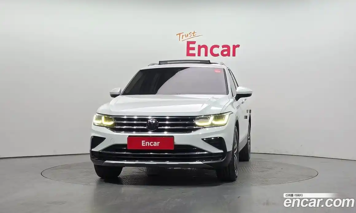 Volkswagen Tiguan 2022 2.0 автомат (гидро), фото 3