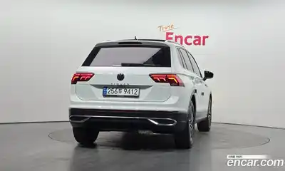Volkswagen Tiguan 2022 2.0 автомат (гидро), миниатюра 4