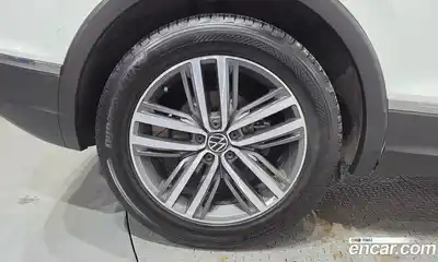 Volkswagen Tiguan 2022 2.0 автомат (гидро), миниатюра 5