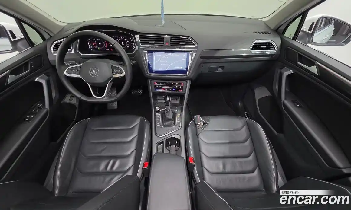 Volkswagen Tiguan 2022 2.0 автомат (гидро), фото 10