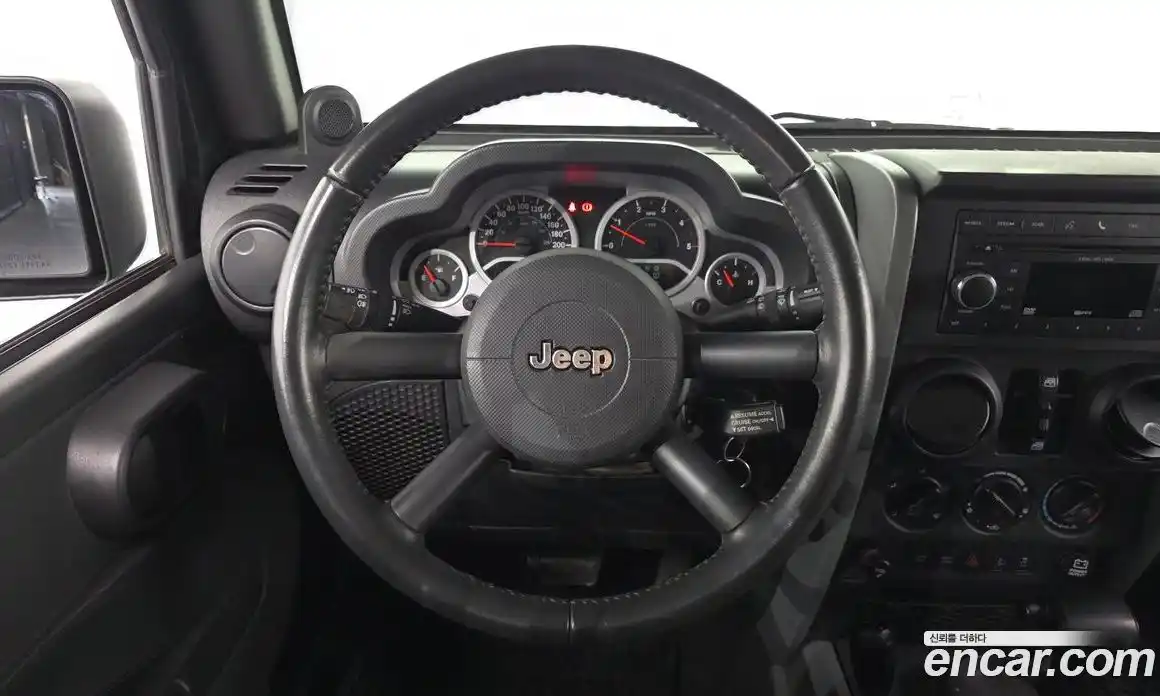 Jeep Wrangler 2010 2.8 автомат (гидро), фото 13