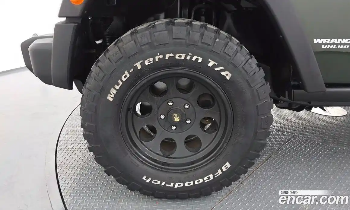 Jeep Wrangler 2010 2.8 автомат (гидро), фото 5