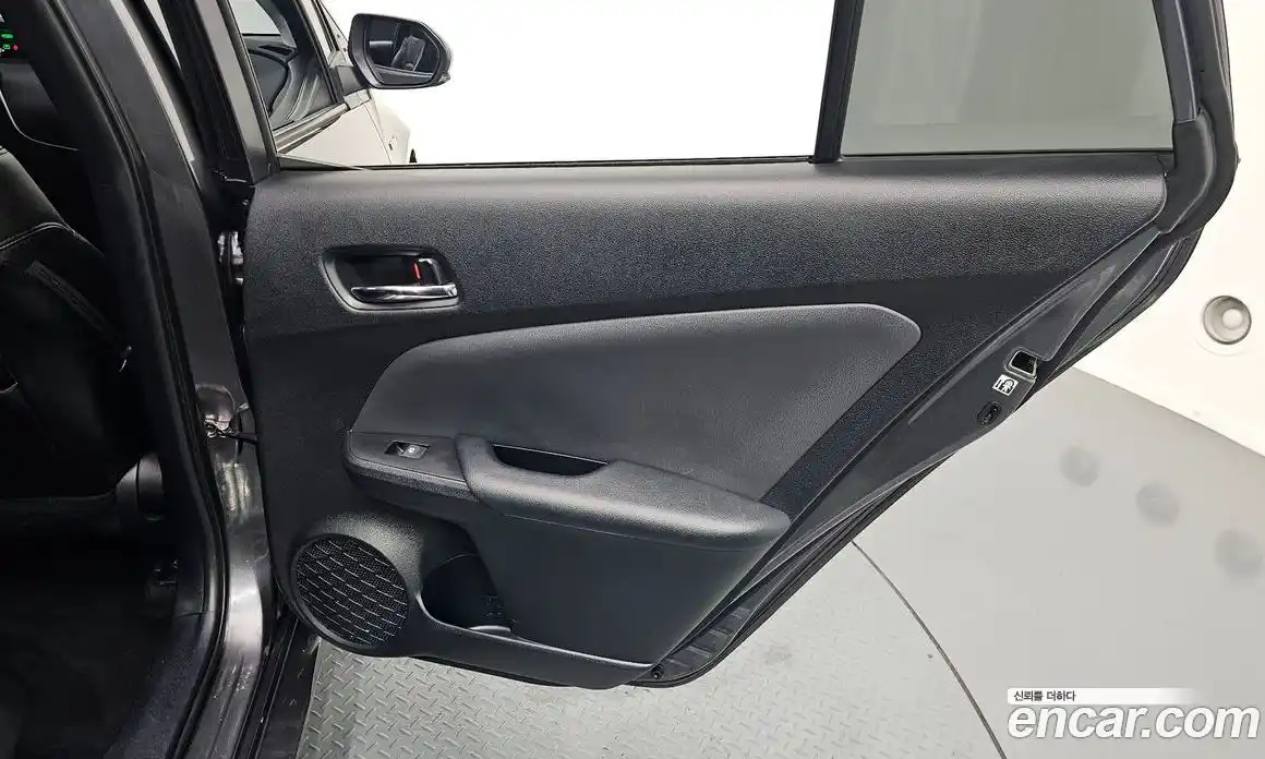 Toyota Prius 2017 1.8 гидро, фото 15