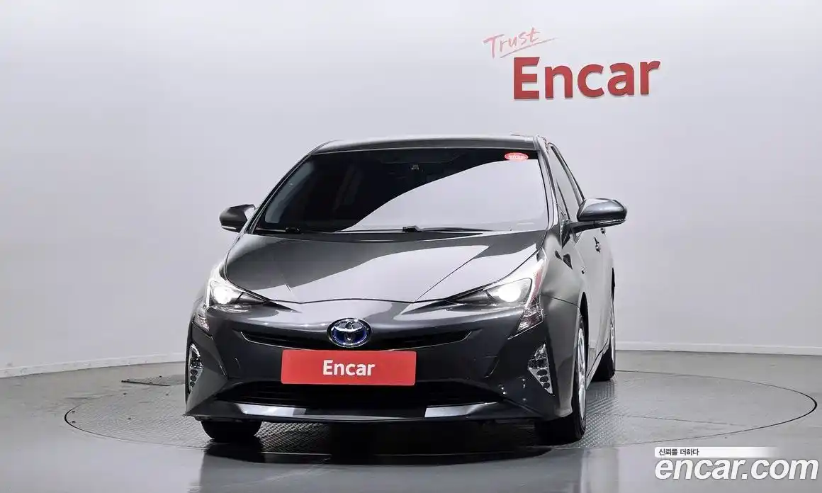 Toyota Prius 2017 1.8 гидро, фото 3