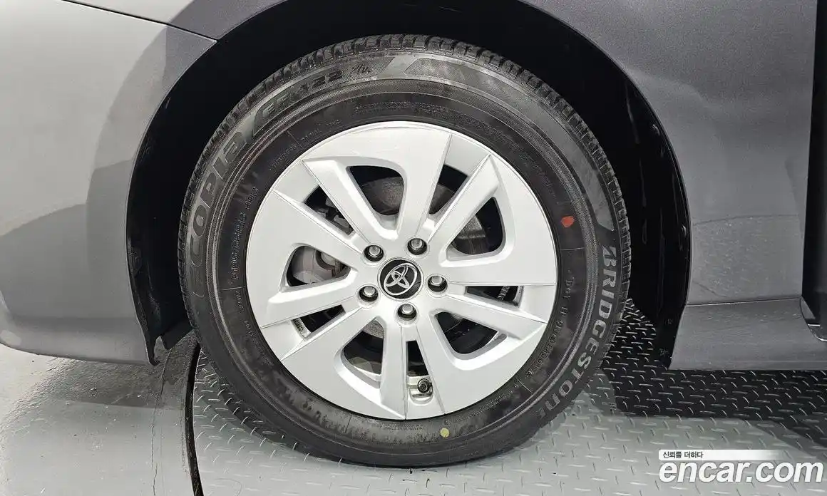 Toyota Prius 2017 1.8 гидро, фото 5