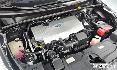 Toyota Prius 2017 1.8 гидро, миниатюра 6