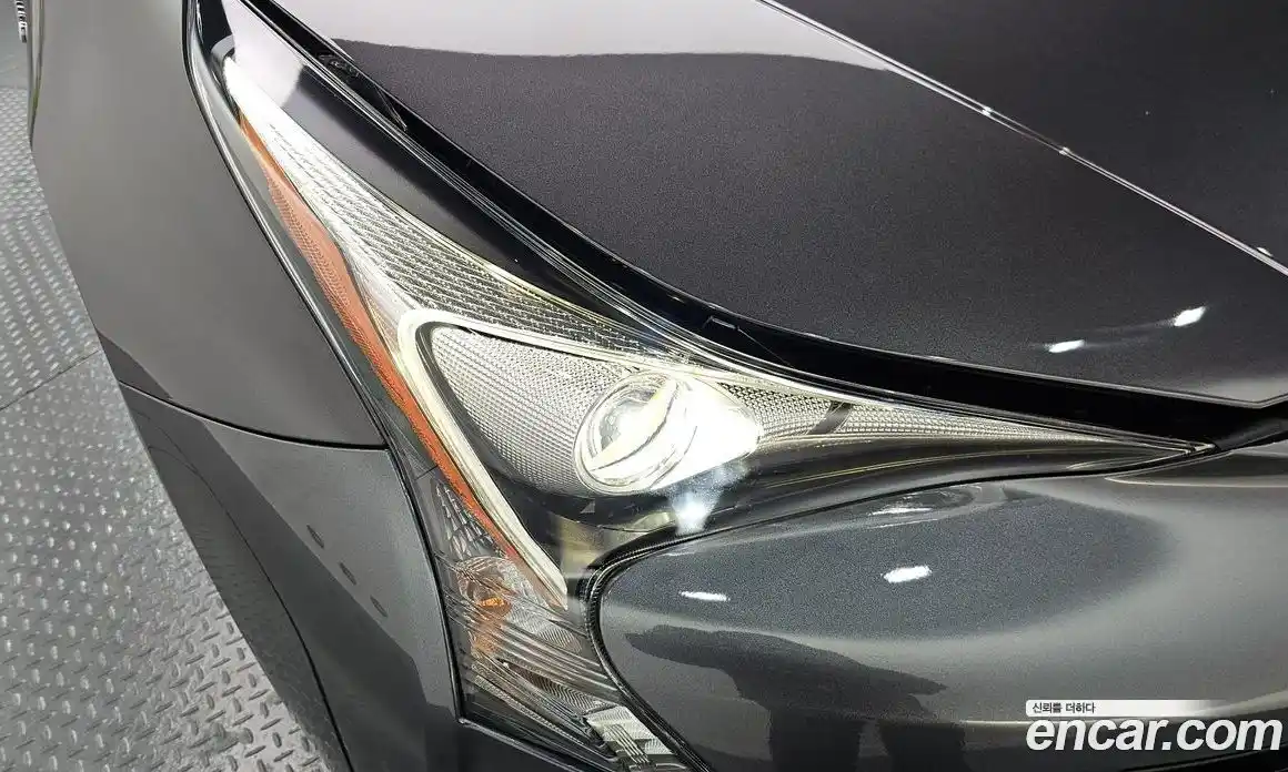 Toyota Prius 2017 1.8 гидро, фото 8