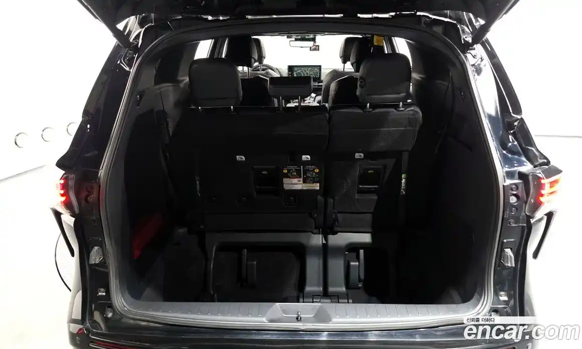 Toyota Sienna 2025 2.5 гидро, фото 17