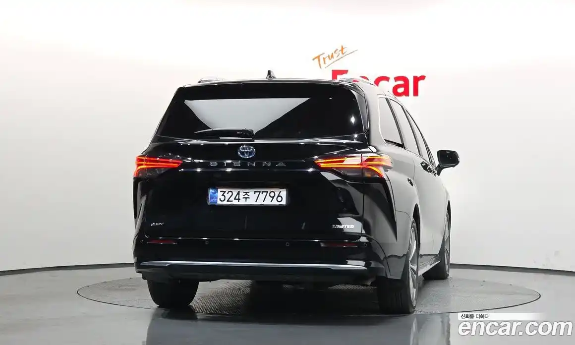 Toyota Sienna 2025 2.5 гидро, фото 4