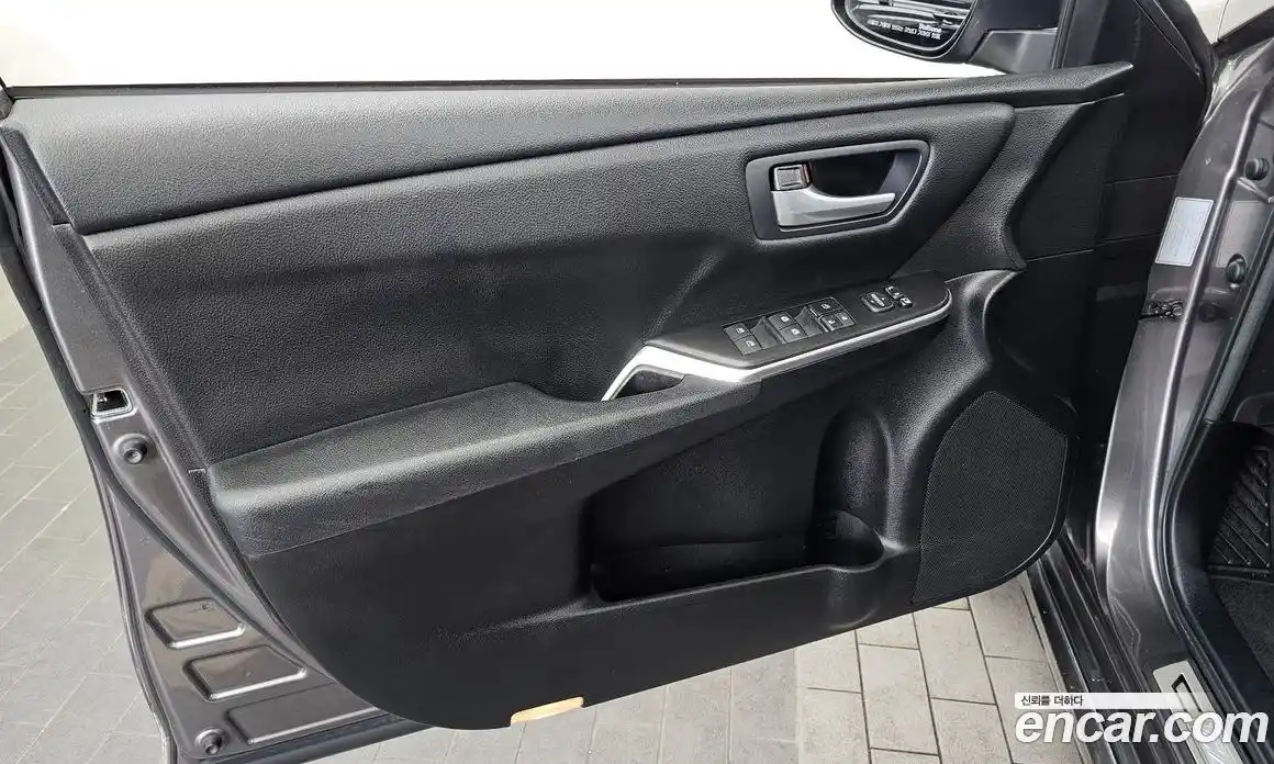 Toyota Camry 2017 2.5 гидро, фото 14