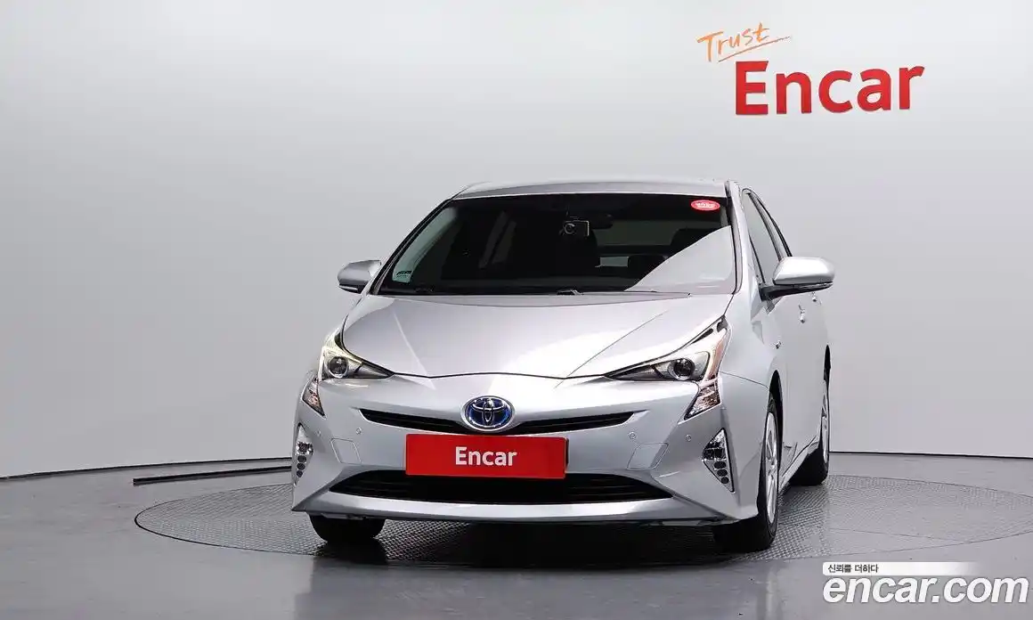 Toyota Prius 2016 1.8 гидро, фото 3