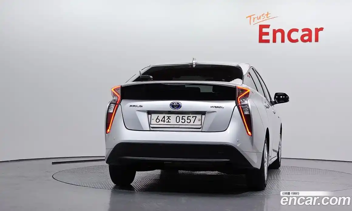 Toyota Prius 2016 1.8 гидро, фото 4