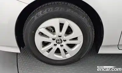 Toyota Prius 2016 1.8 гидро, миниатюра 5
