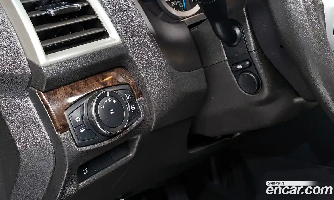 Ford Explorer 2012 3.5 автомат (гидро), фото 17