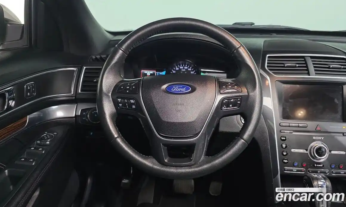 Ford Explorer 2019 2.3 автомат (гидро), фото 12