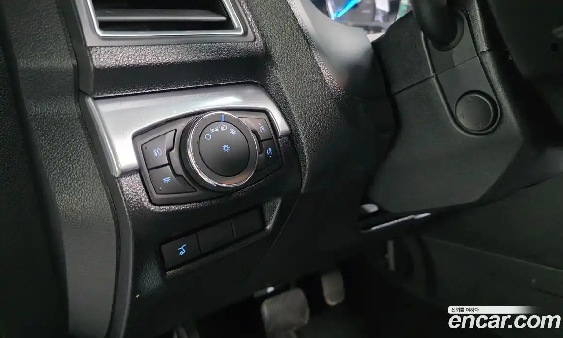 Ford Explorer 2019 2.3 автомат (гидро), фото 17