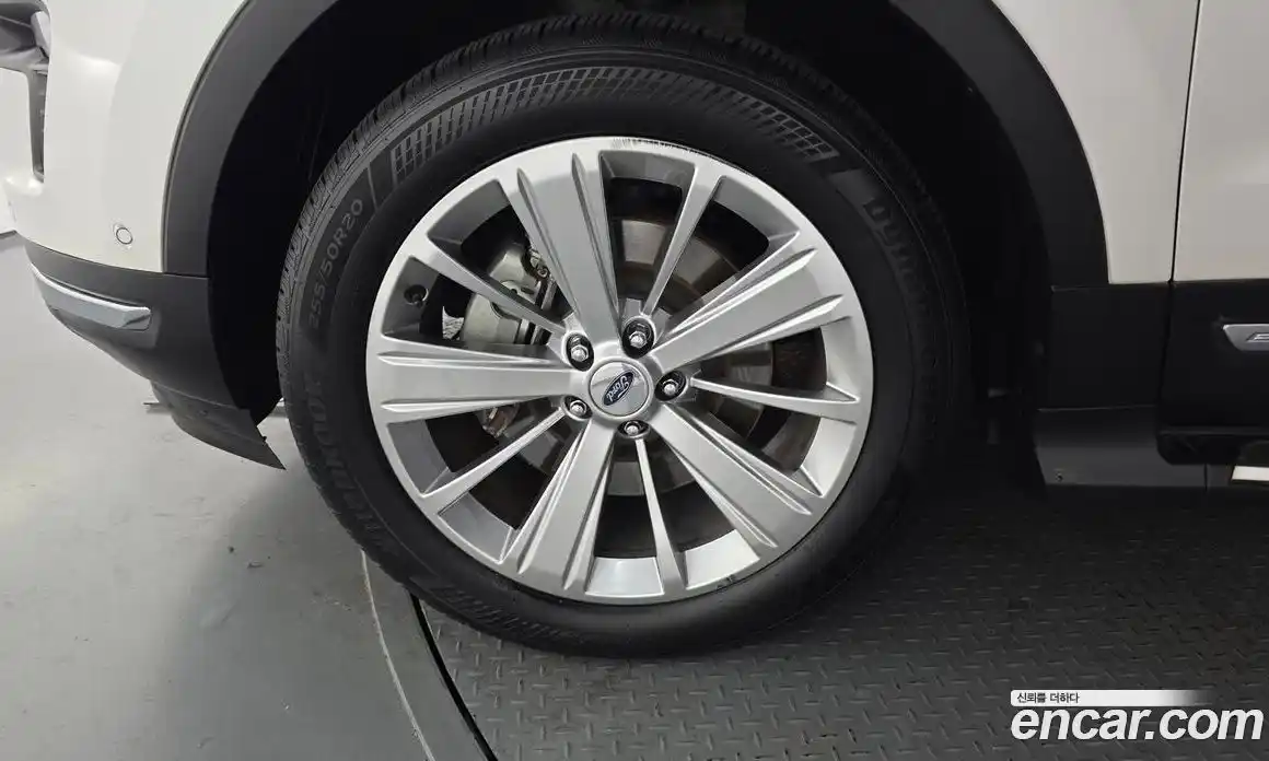 Ford Explorer 2019 2.3 автомат (гидро), фото 5