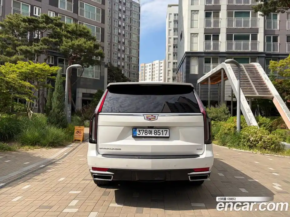 Cadillac Escalade 2022 6.2 гидро, фото 6