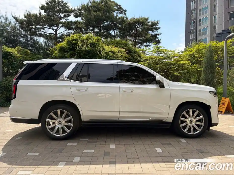 Cadillac Escalade 2022 6.2 гидро, фото 8