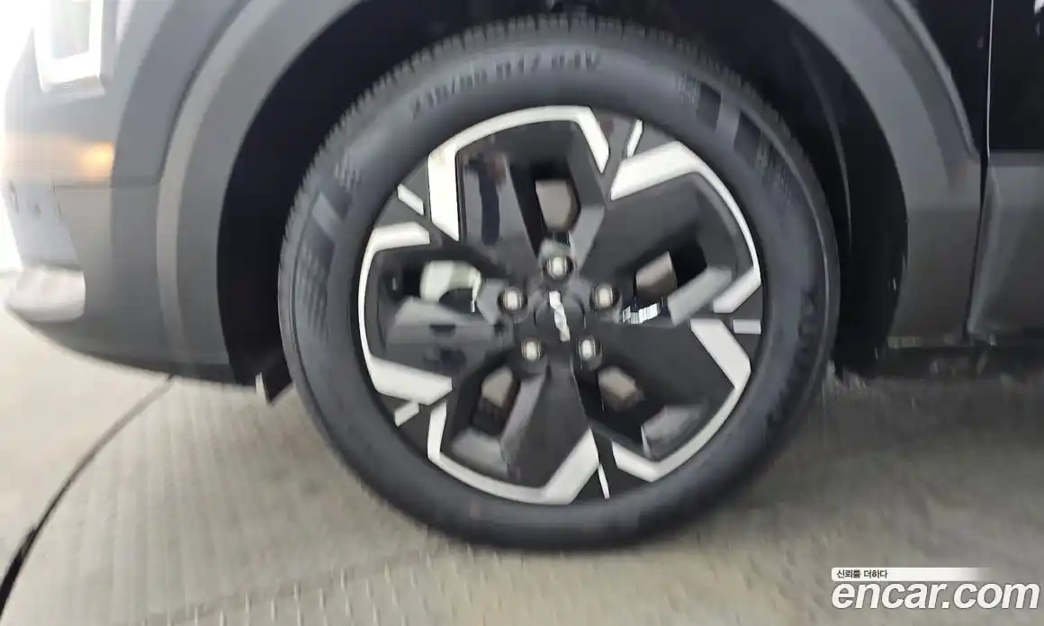 Kia Niro 2023 0.2 гидро, фото 5