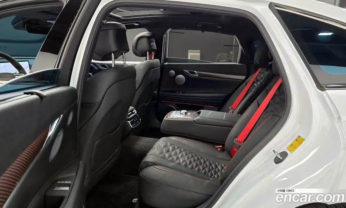 Genesis G80 2024 2.5 гидро, фото 17