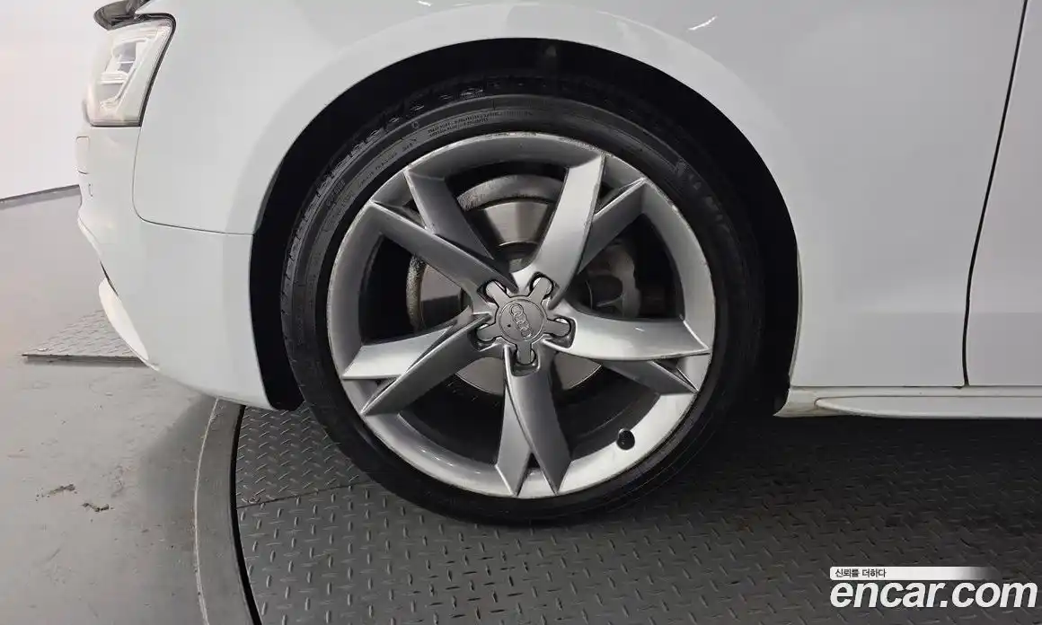 Audi A5 2016 2.0 автомат (гидро), фото 5