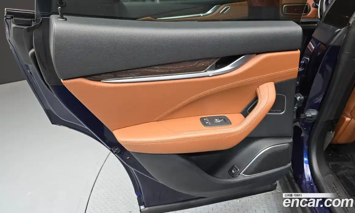 Maserati Levante 2018 3.0 гидро, фото 15