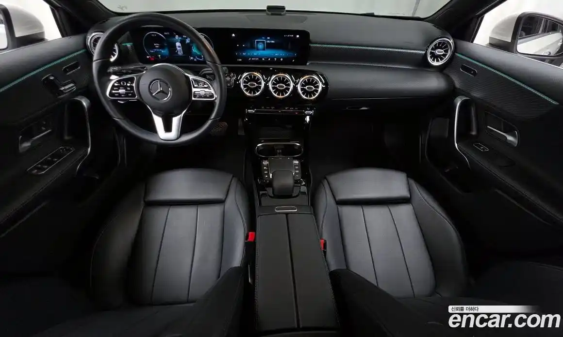 Mercedes-Benz A-Class 2021 2.0 гидро, фото 10