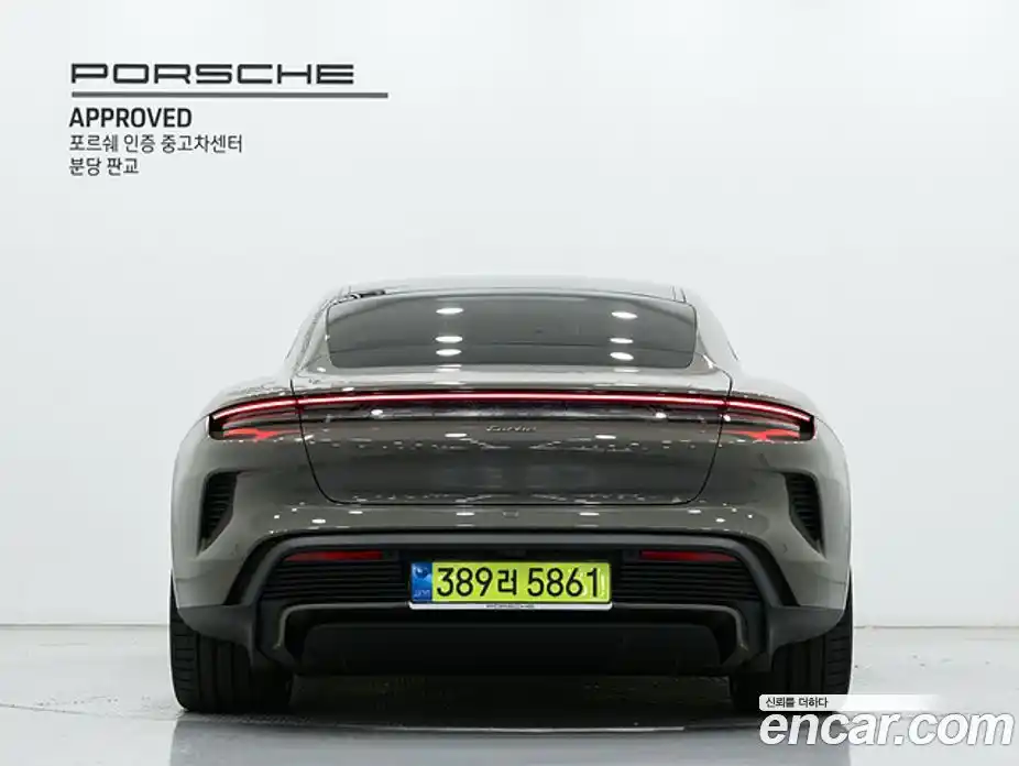 Porsche Taycan 2025 0.1 автомат (гидро), фото 4