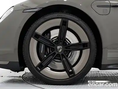Porsche Taycan 2025 0.1 автомат (гидро), миниатюра 5
