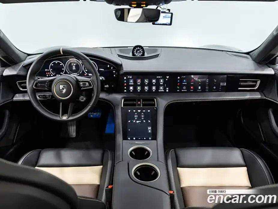 Porsche Taycan 2025 0.1 автомат (гидро), фото 7
