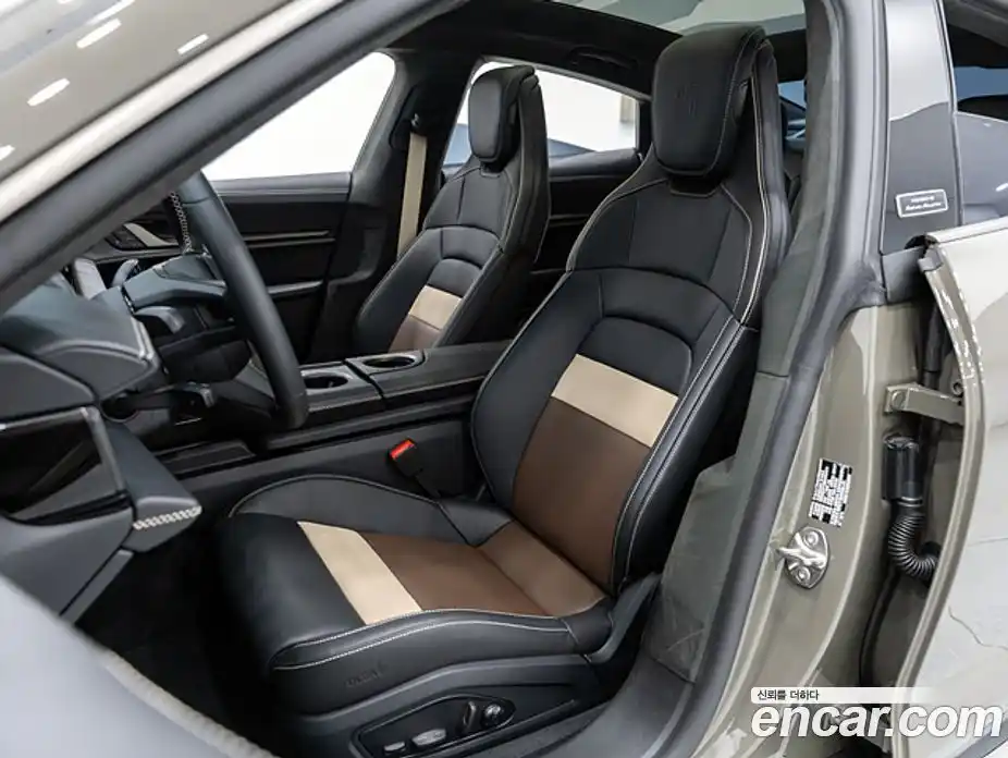 Porsche Taycan 2025 0.1 автомат (гидро), фото 10