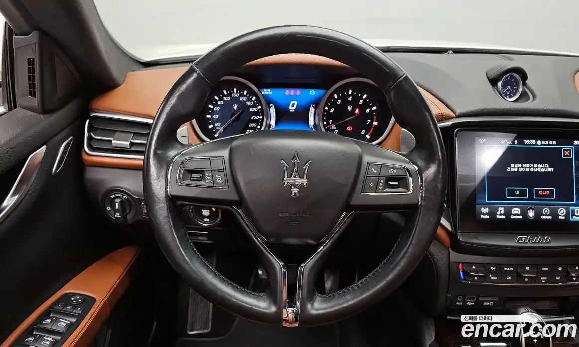 Maserati Ghibli 2018 3.0 гидро, фото 13