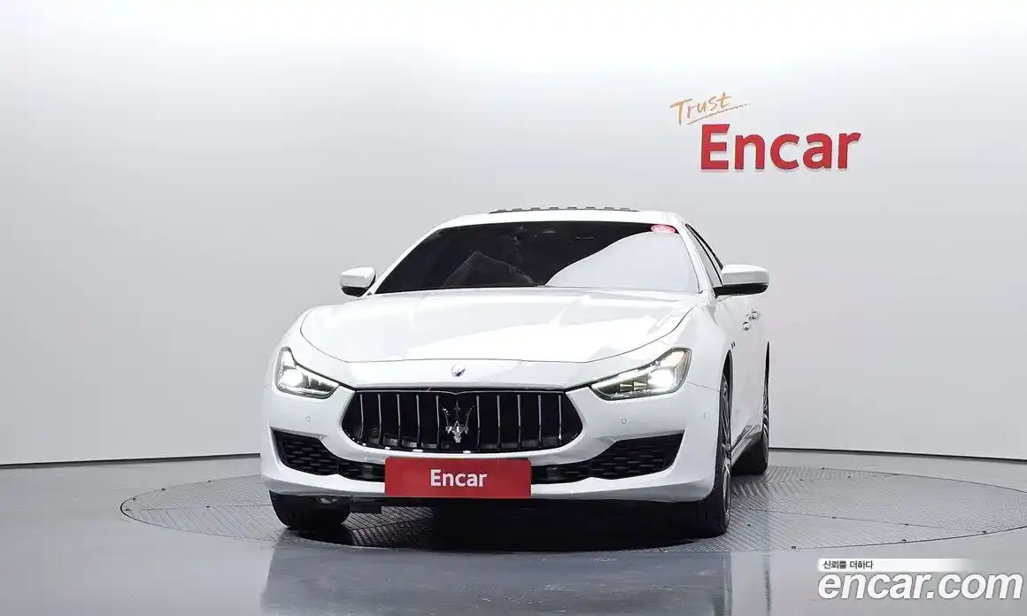 Maserati Ghibli 2018 3.0 гидро, фото 3