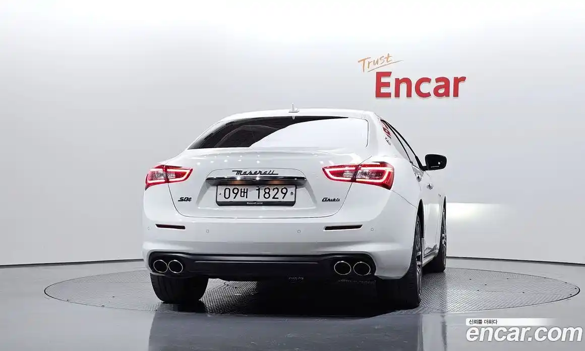 Maserati Ghibli 2018 3.0 гидро, фото 4