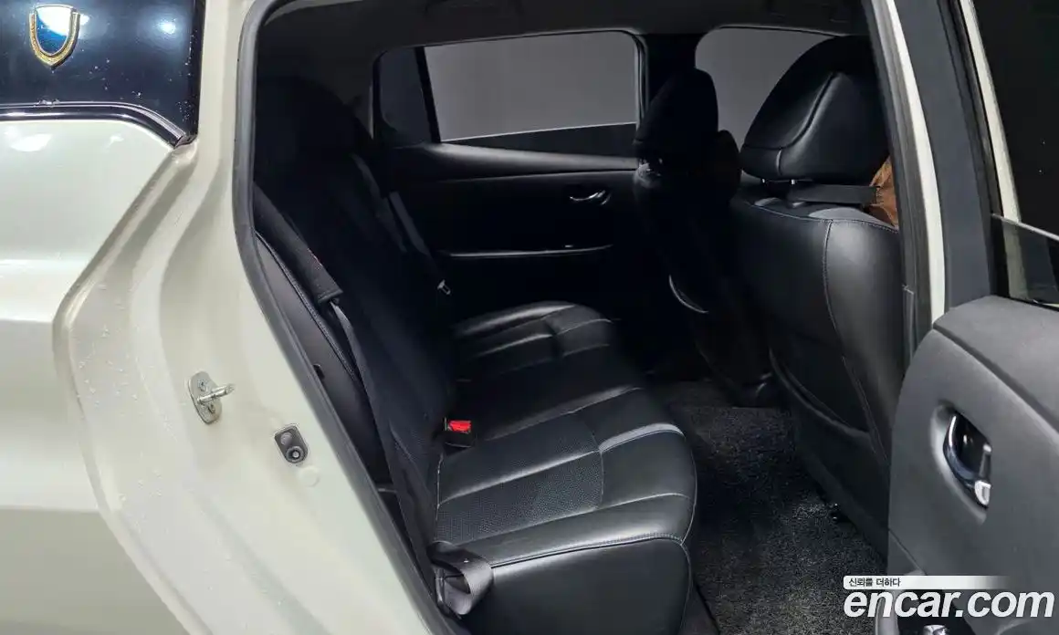 Nissan Leaf 2019 0.1 гидро, фото 18
