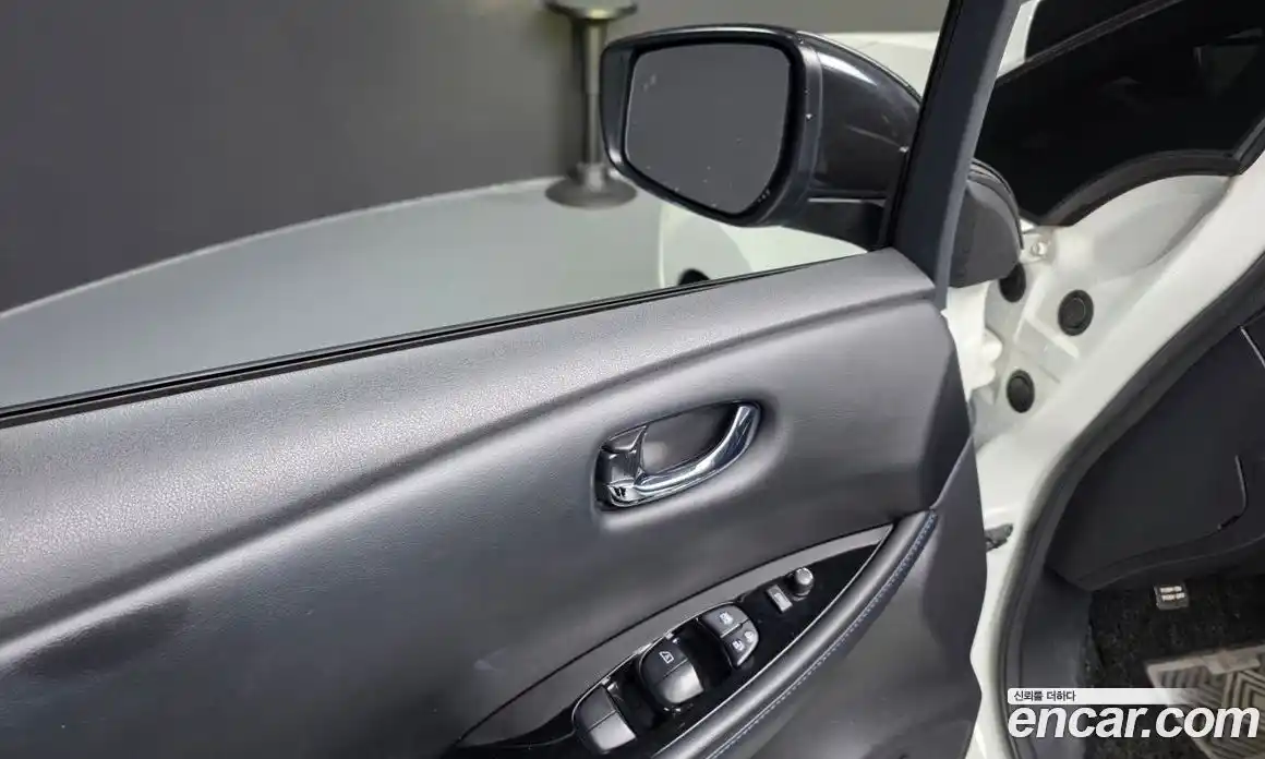 Nissan Leaf 2019 0.1 гидро, фото 27
