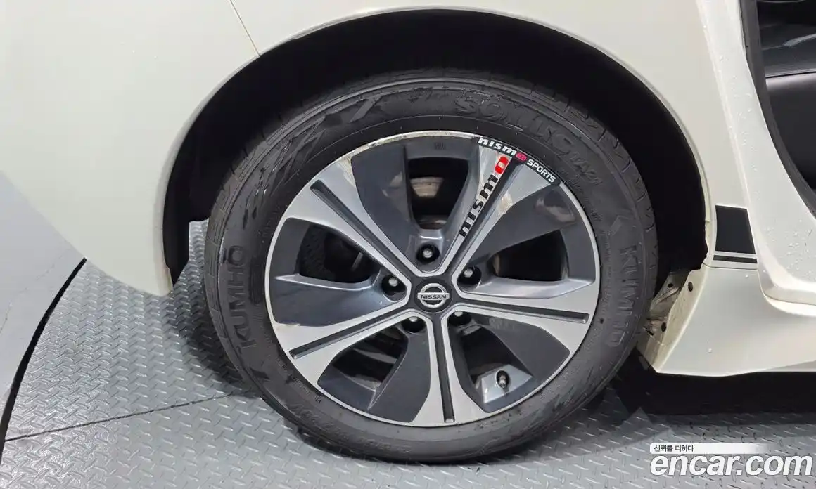 Nissan Leaf 2019 0.1 гидро, фото 5