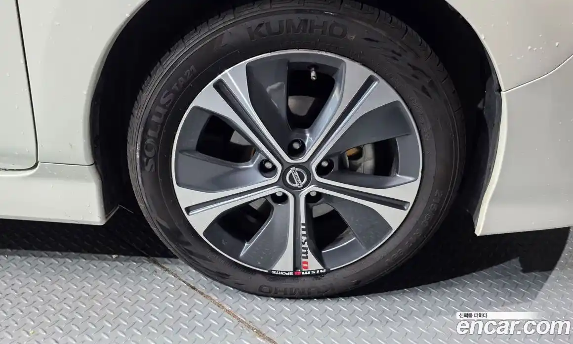 Nissan Leaf 2019 0.1 гидро, фото 7
