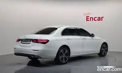 Mercedes-Benz E-Class 2021 2.0 автомат (гидро), миниатюра 2