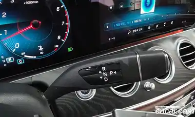 Mercedes-Benz E-Class 2021 2.0 автомат (гидро), миниатюра 9
