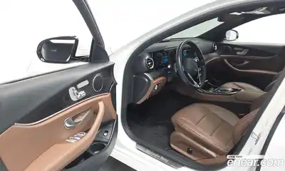 Mercedes-Benz E-Class 2021 2.0 автомат (гидро), миниатюра 10