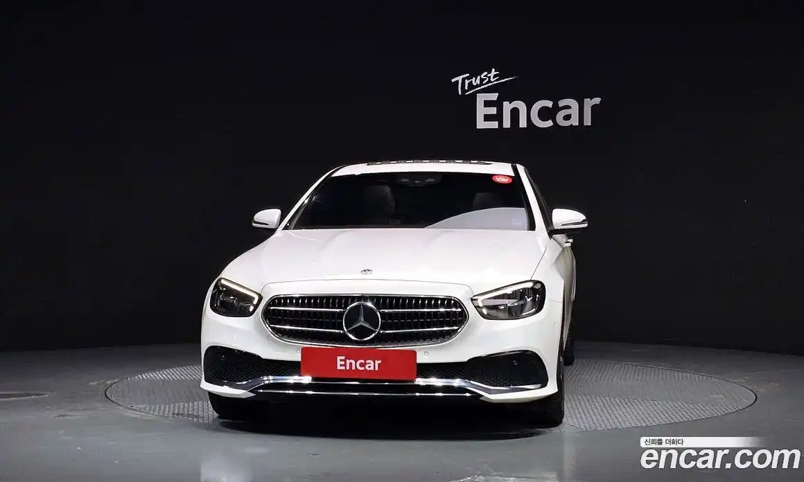 Mercedes-Benz E-Class 2021 2.0 гидро, фото 3